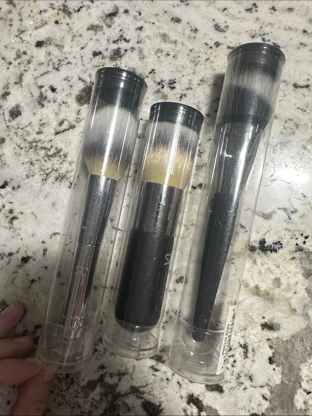 it cosmetics Brush Trio Set in Silver and Black